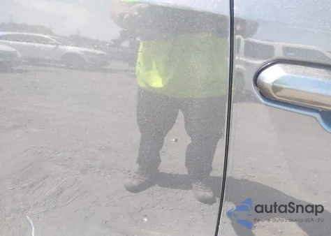 2019 Toyota Rav4 Xle Premium из США, поврежденный, VIN 2T3C1RFV8KW034994